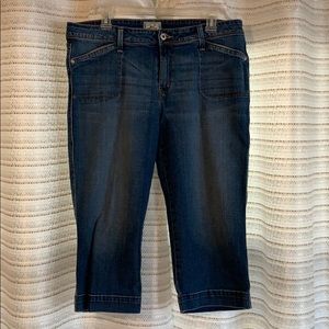 Size 16 Levi’s Jean Capris